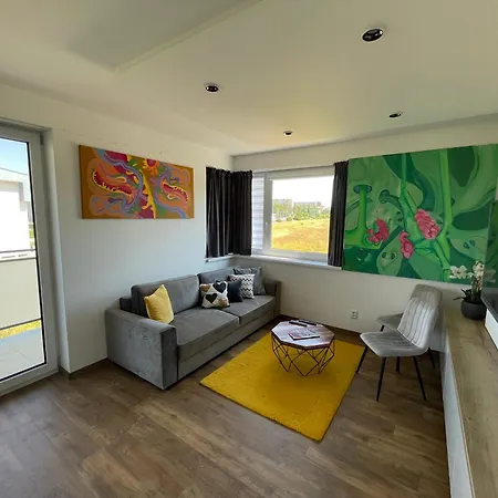 Mk Free Parking アパート *