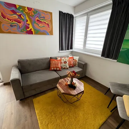 Mk Free Parking ポプラト